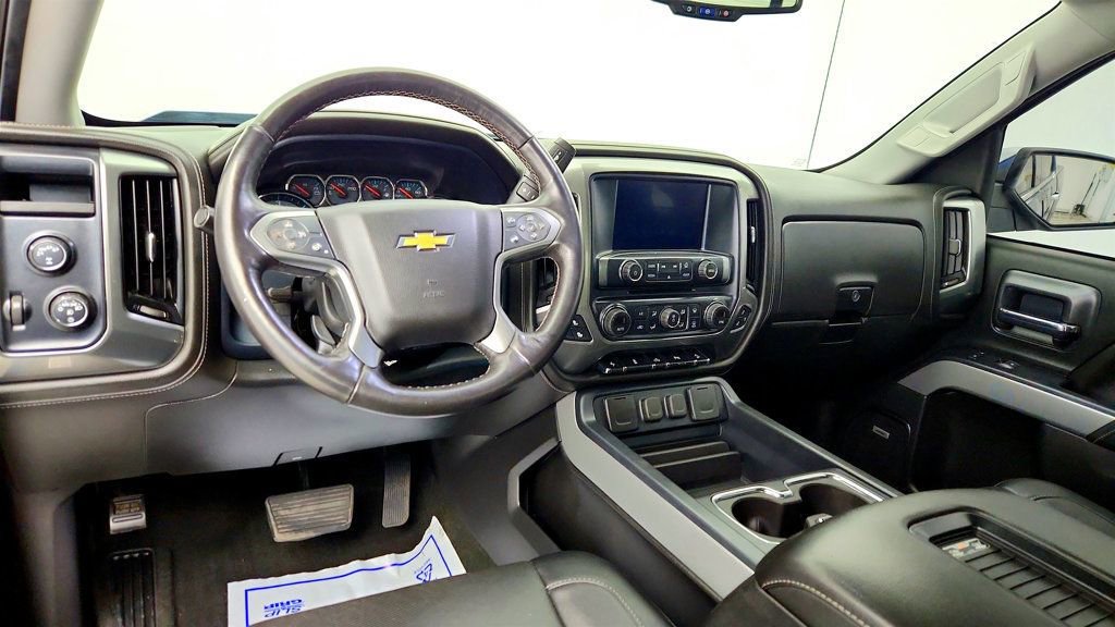 Used 2018 Chevrolet Silverado 1500 LTZ Z71 w/ LTZ Plus Package AWD/4WD image 12