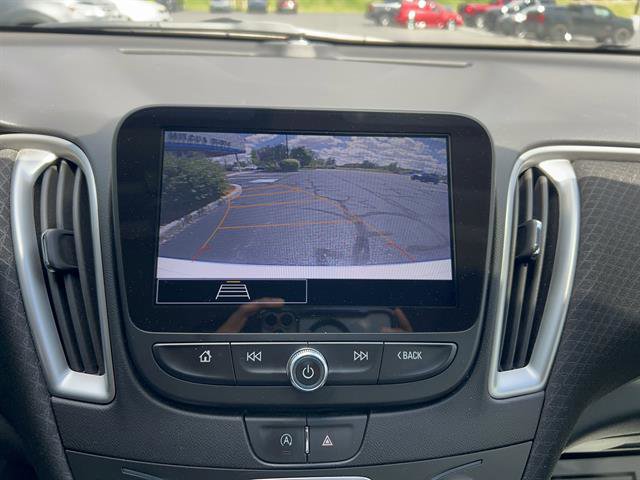 Used 2022 Chevrolet Malibu LT FWD image 20