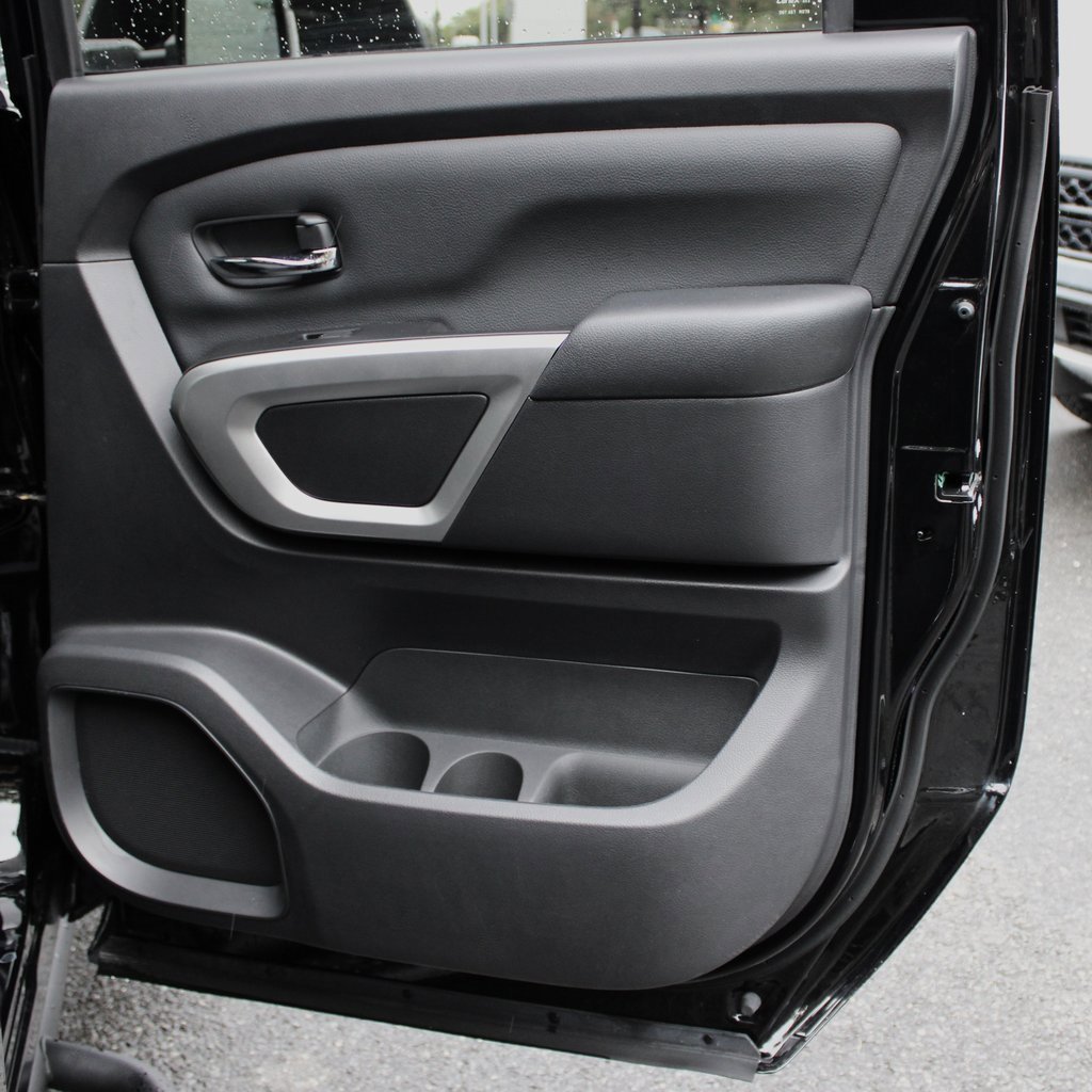 Certified 2024 Nissan Titan SV w/ SV Convenience Package image 19