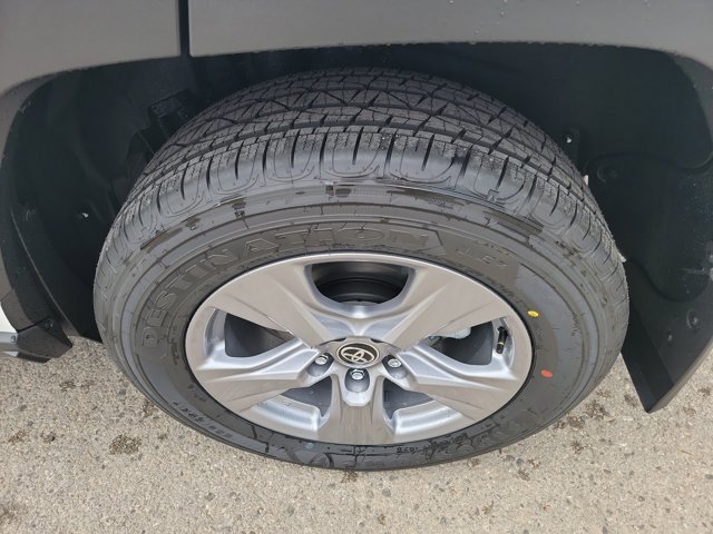 New 2025 Toyota RAV4 LE image 12