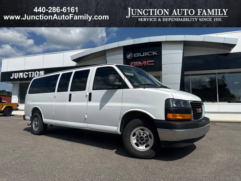 Used 2025 GMC Savana 3500 LT w/ LT Preferred Equipment Group RWD image 1