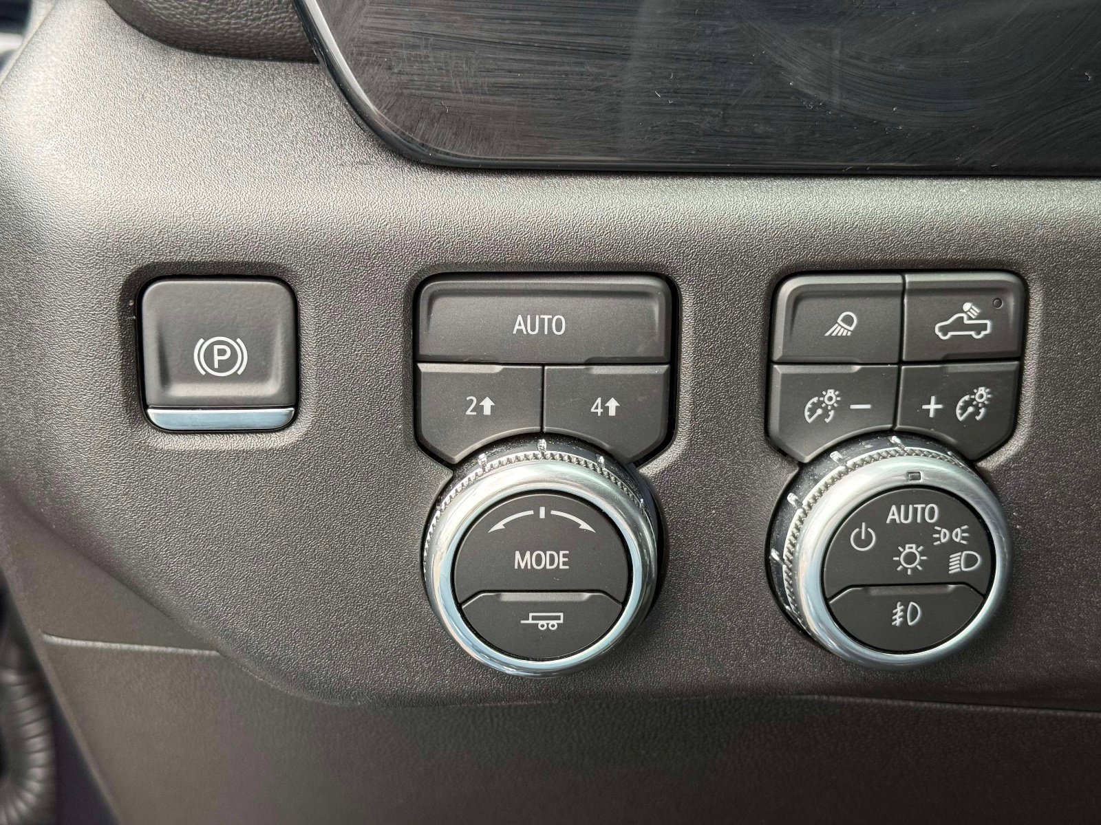 Used 2026 GMC Sierra 1500 SLT image 32