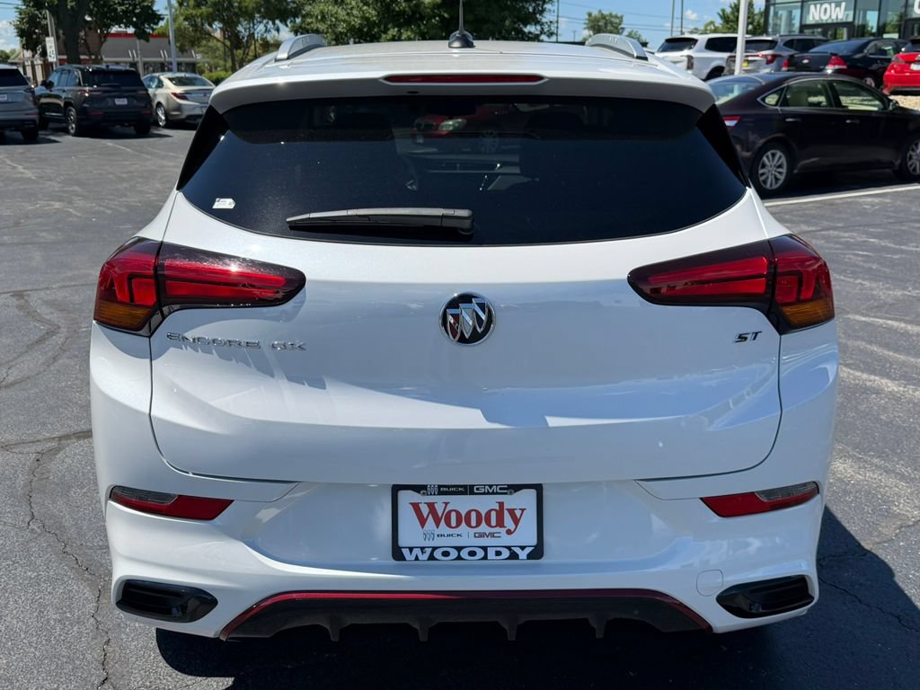 Certified 2023 Buick Encore GX Select w/ Sport Touring Package FWD image 9