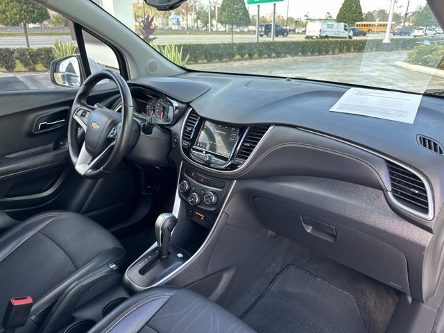 Used 2019 Chevrolet Trax LT w/ LT Convenience Package image 21