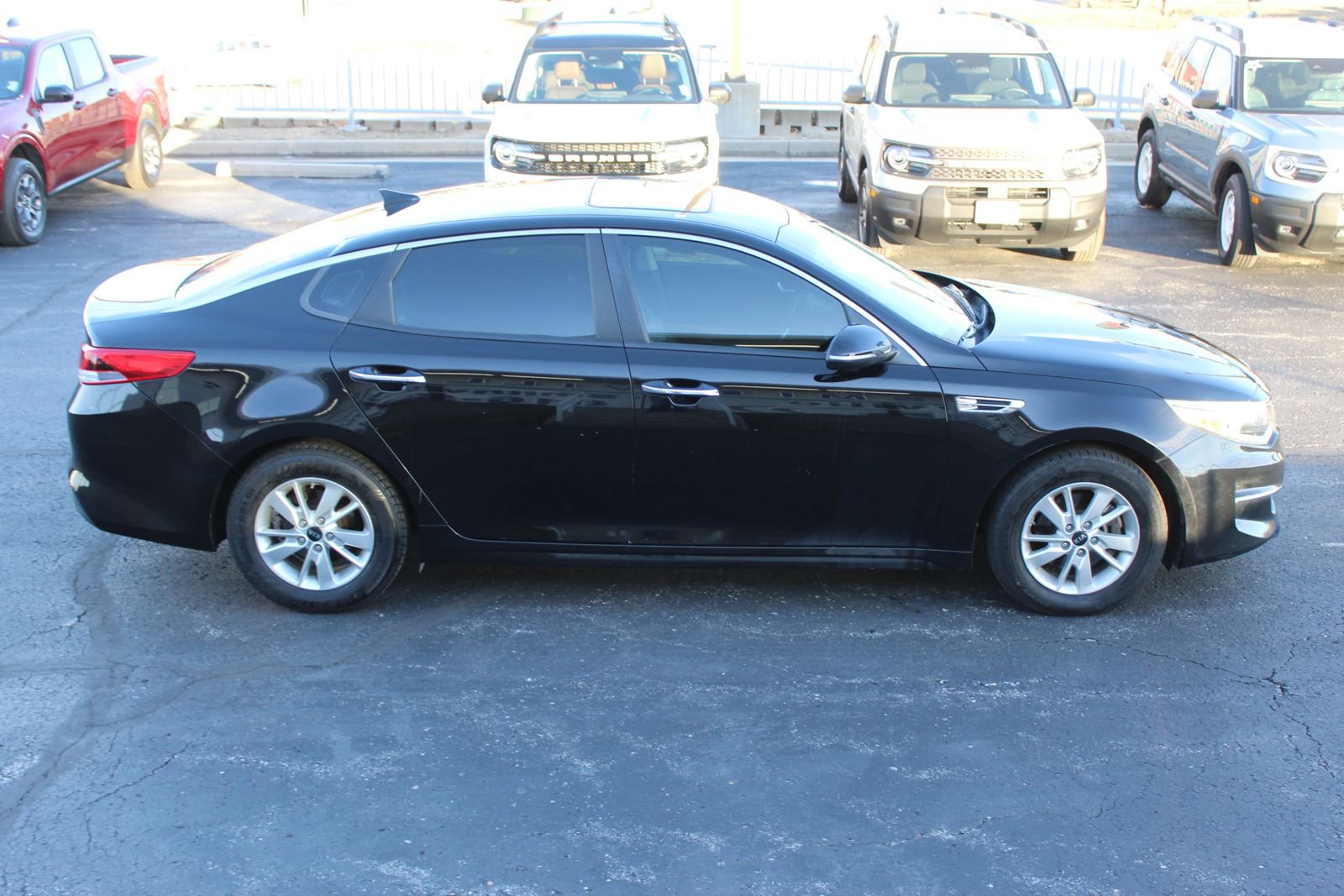 Used 2018 Kia Optima LX image 6