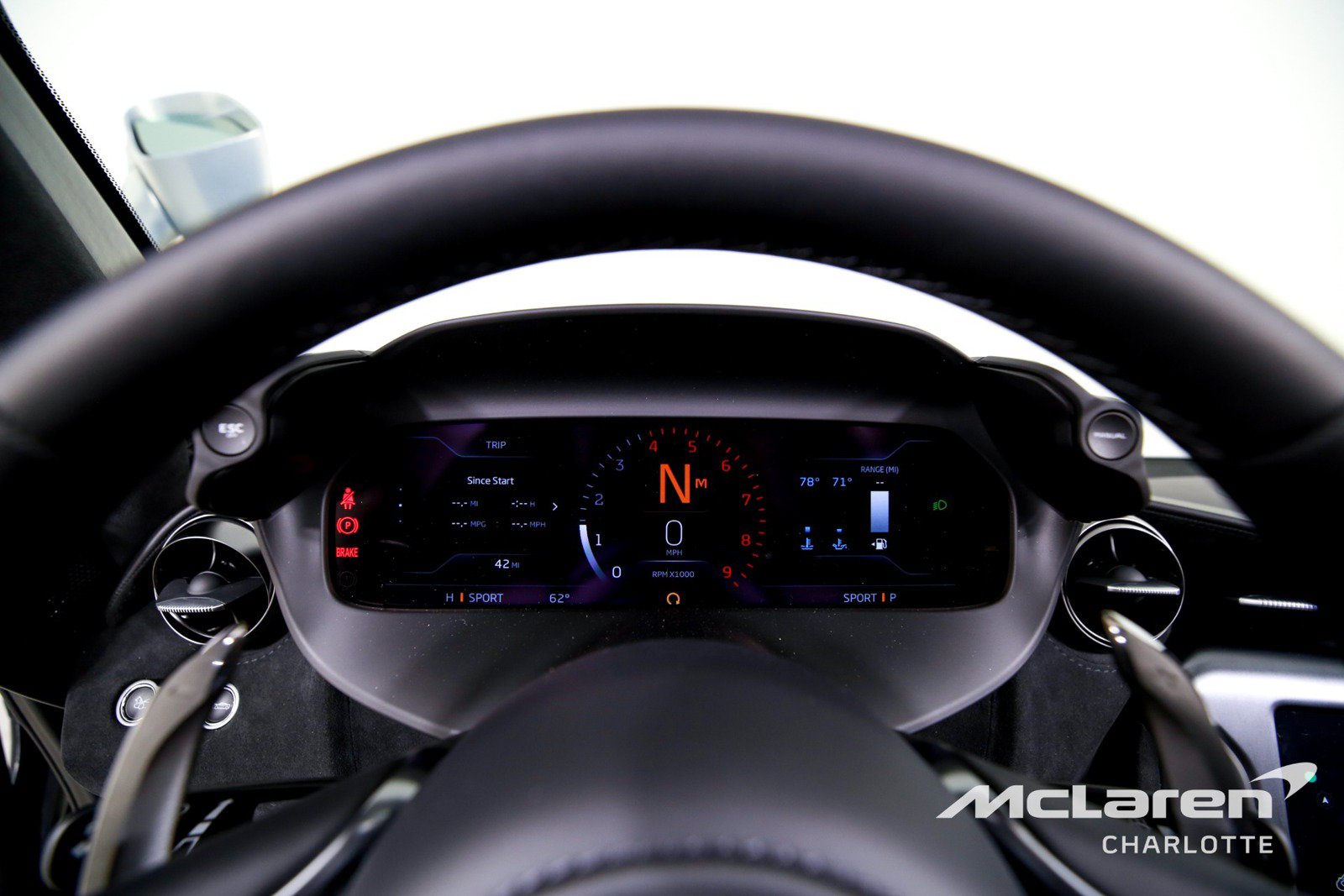 Used 2026 McLaren 750S Spider RWD image 15