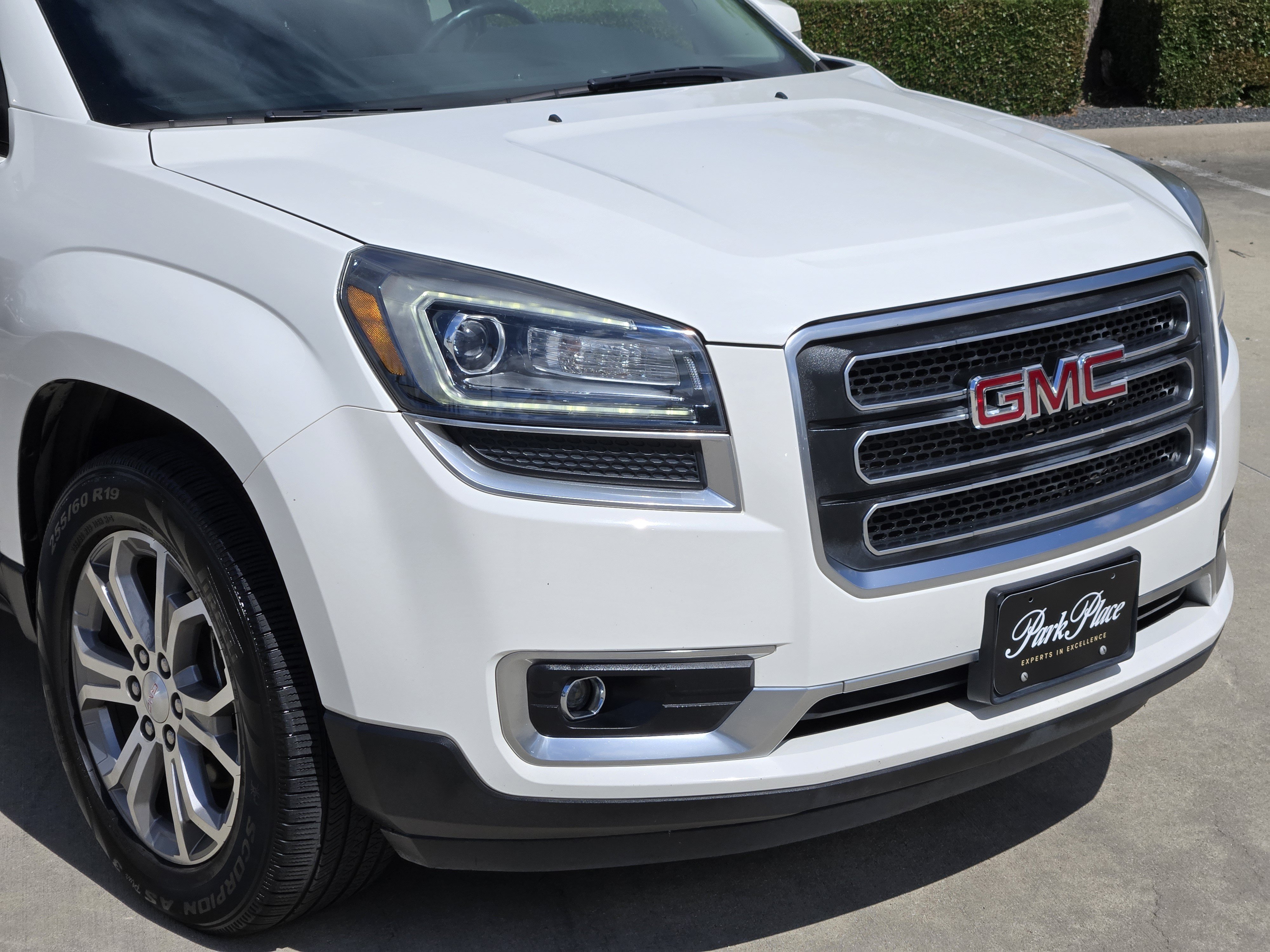 Used 2015 GMC Acadia SLT FWD image 9