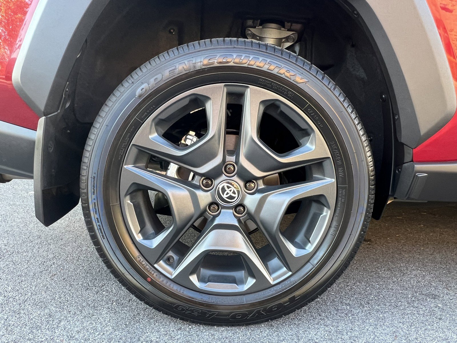 Used 2024 Toyota RAV4 Adventure w/ Convenience Package AWD/4WD image 94