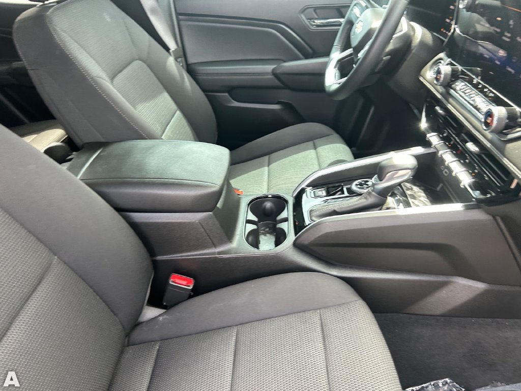 Used 2024 Chevrolet Colorado LT w/ LT Convenience Package AWD/4WD image 12