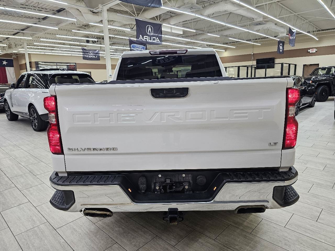 Used 2023 Chevrolet Silverado 1500 LT w/ Z71 Off-Road Package AWD/4WD image 7