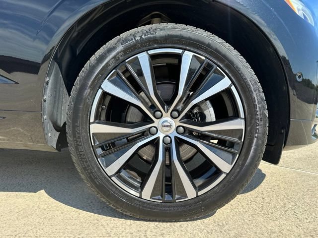 Certified 2024 Volvo XC60 B5 Plus w/ Climate Package AWD/4WD image 11