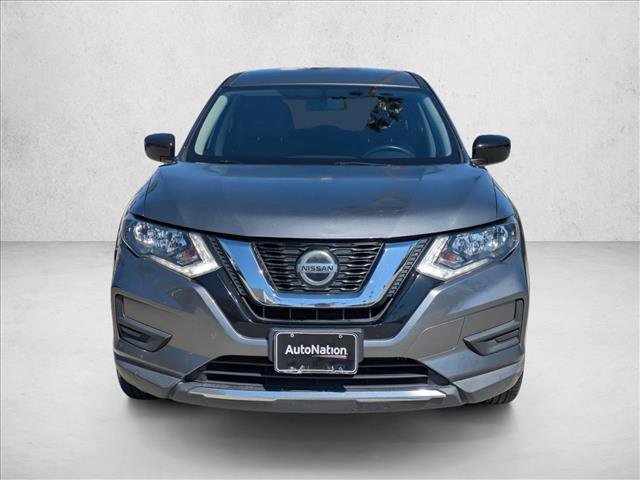 Used 2018 Nissan Rogue S image 2