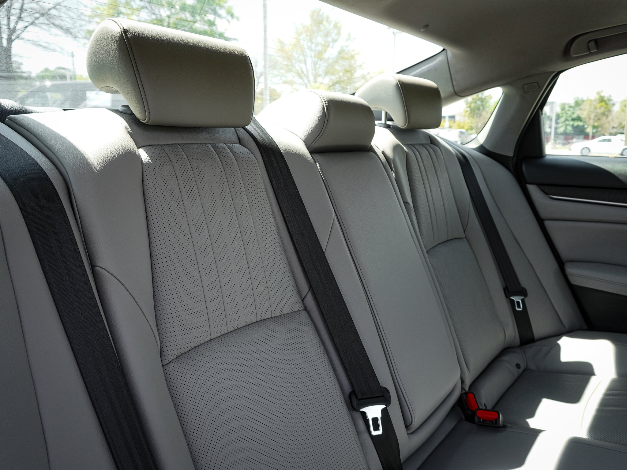 Used 2018 Honda Accord Touring image 34