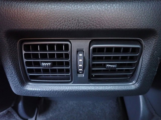 Used 2023 Toyota Camry XSE image 18