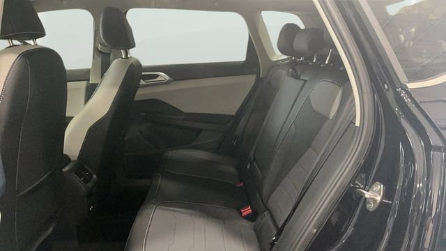New 2026 Volkswagen Taos SE AWD/4WD image 13