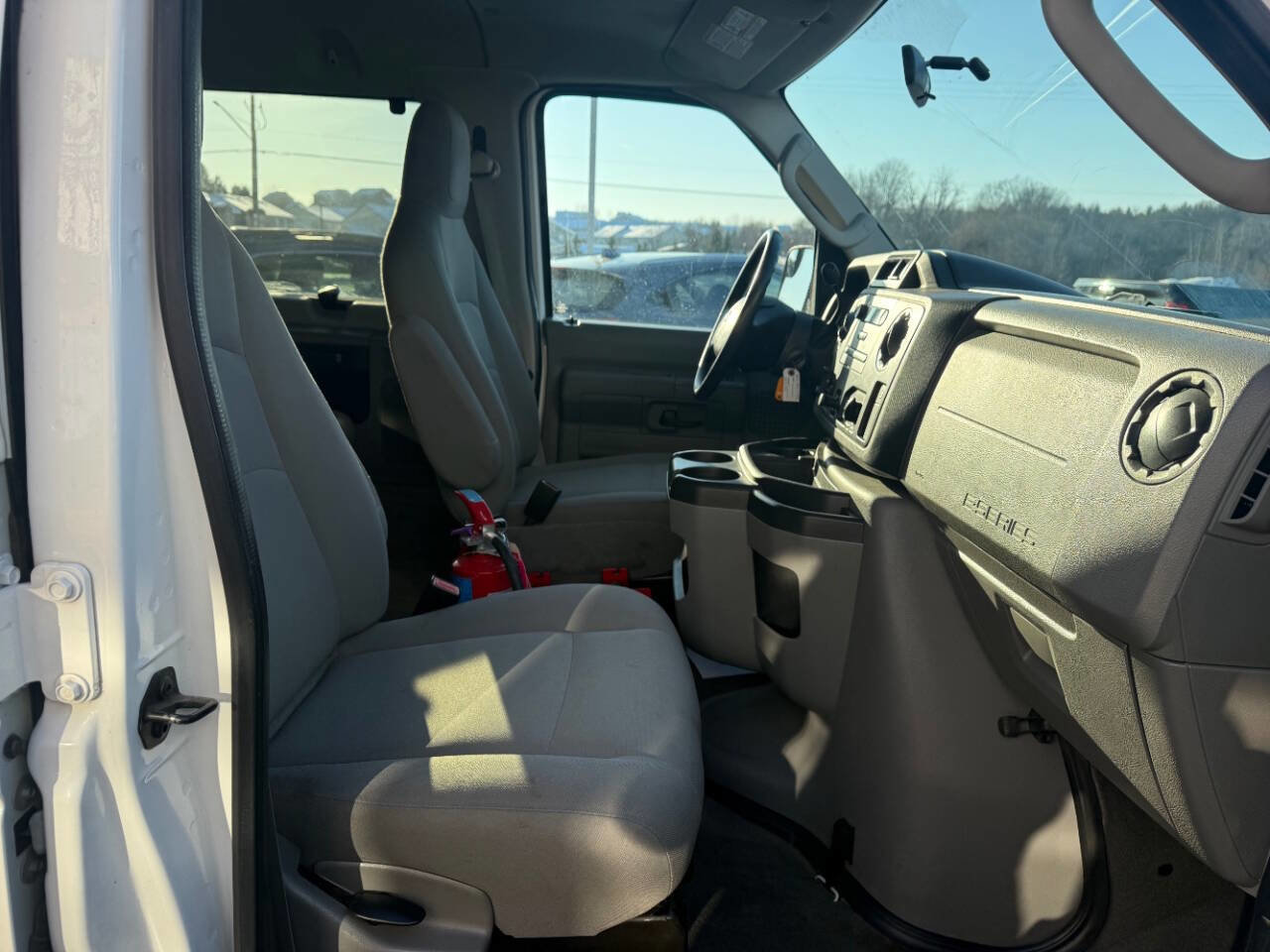 Used 2012 Ford E-350 and Econoline 350 XL w/ Interior Upgrade Pkg image 26