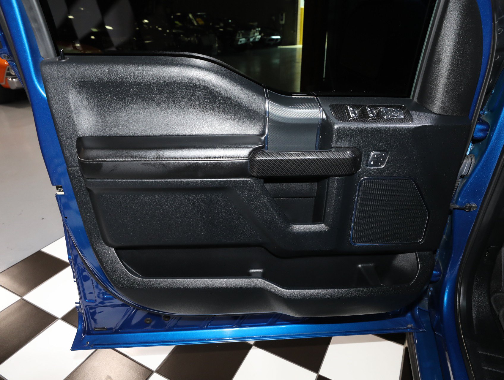 Used 2018 Ford F150 Lariat w/ Equipment Group 502A Luxury AWD/4WD image 57