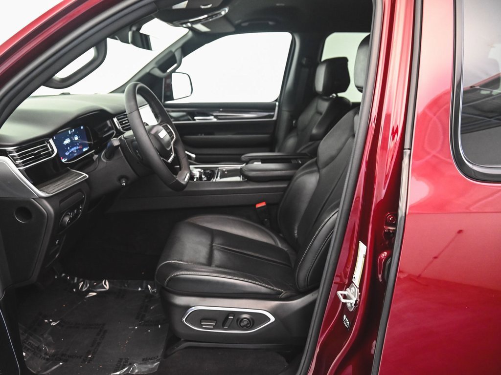 Used 2022 Jeep Wagoneer Series III image 28