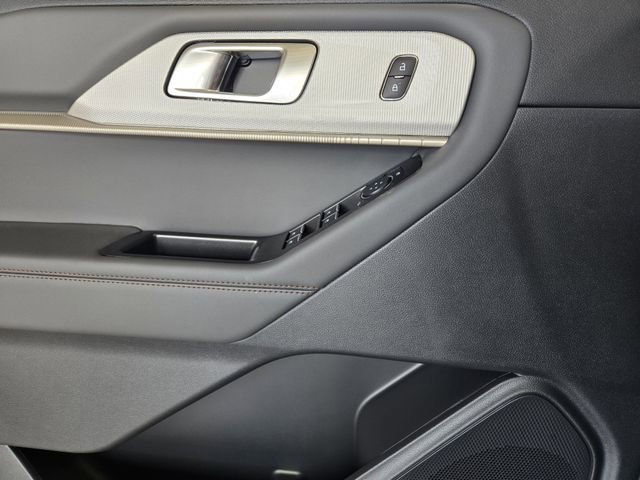 New 2026 Ford Explorer Active RWD image 17