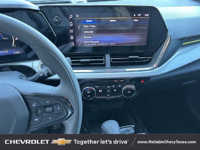 Used 2026 Chevrolet Trax LT FWD image 17