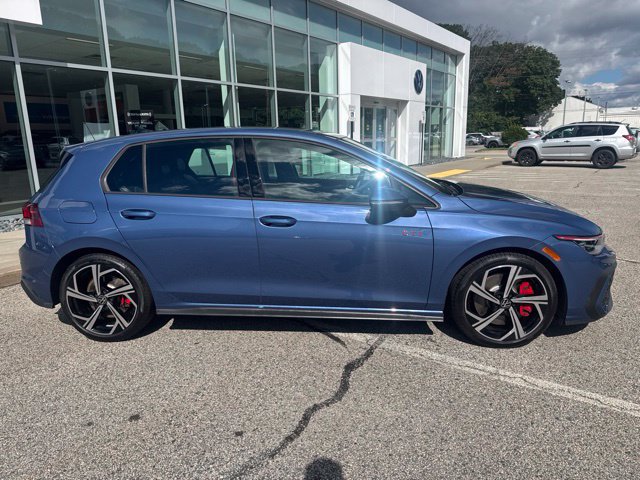 Used 2026 Volkswagen GTI SE FWD image 2