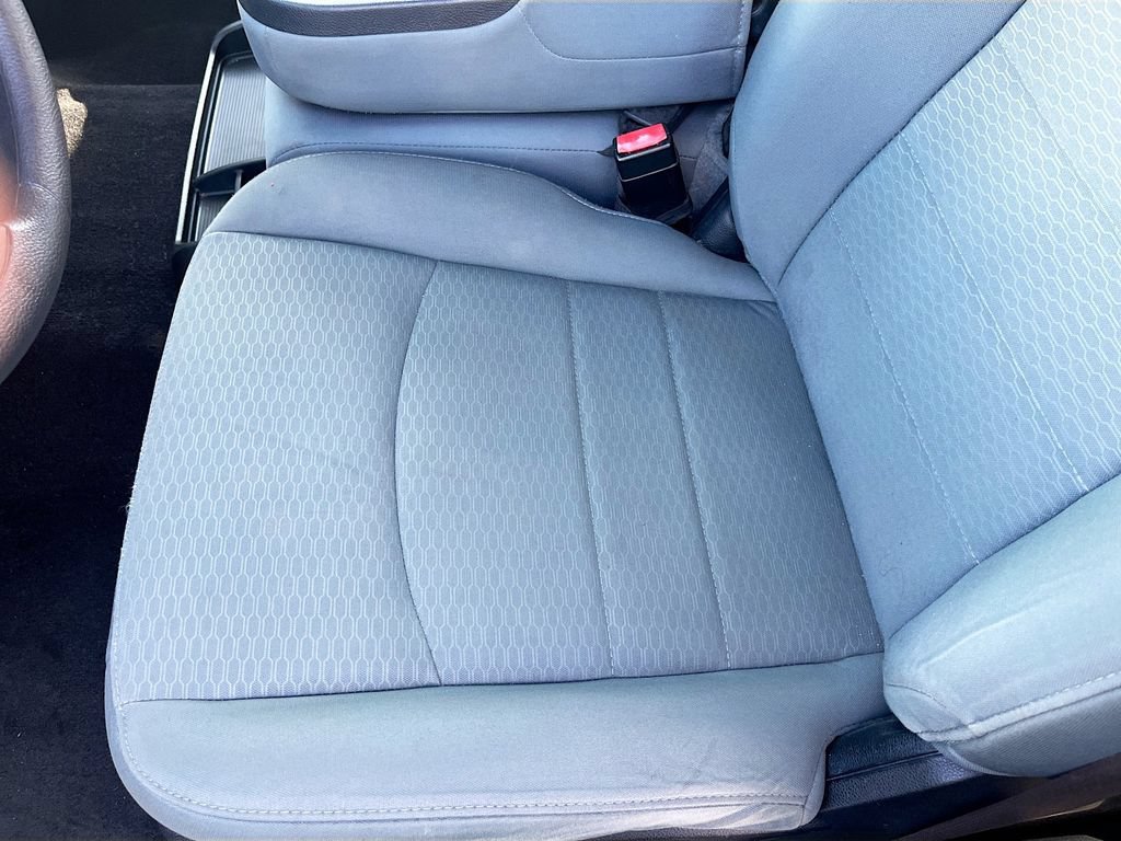 Used 2019 RAM 1500 Classic SLT AWD/4WD image 18