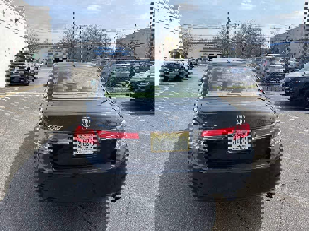 Used 2011 Honda Accord EX-L image 16