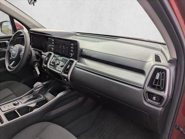 Used 2023 Kia Sorento LX image 20