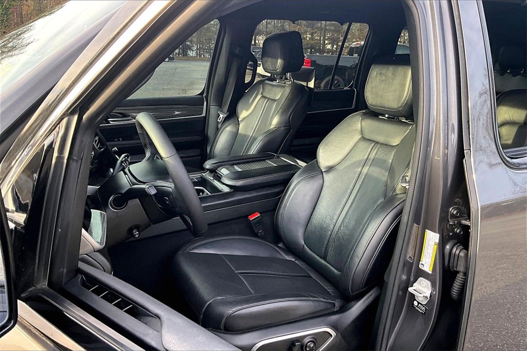 Used 2022 Jeep Wagoneer Series III w/ Convenience Group I image 19