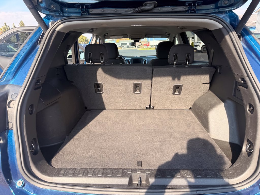 Used 2020 Chevrolet Equinox LT w/ Driver Convenience Package FWD image 31
