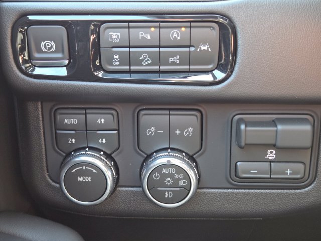 New 2026 GMC Yukon Elevation w/ Elevation Premium Package AWD/4WD image 31