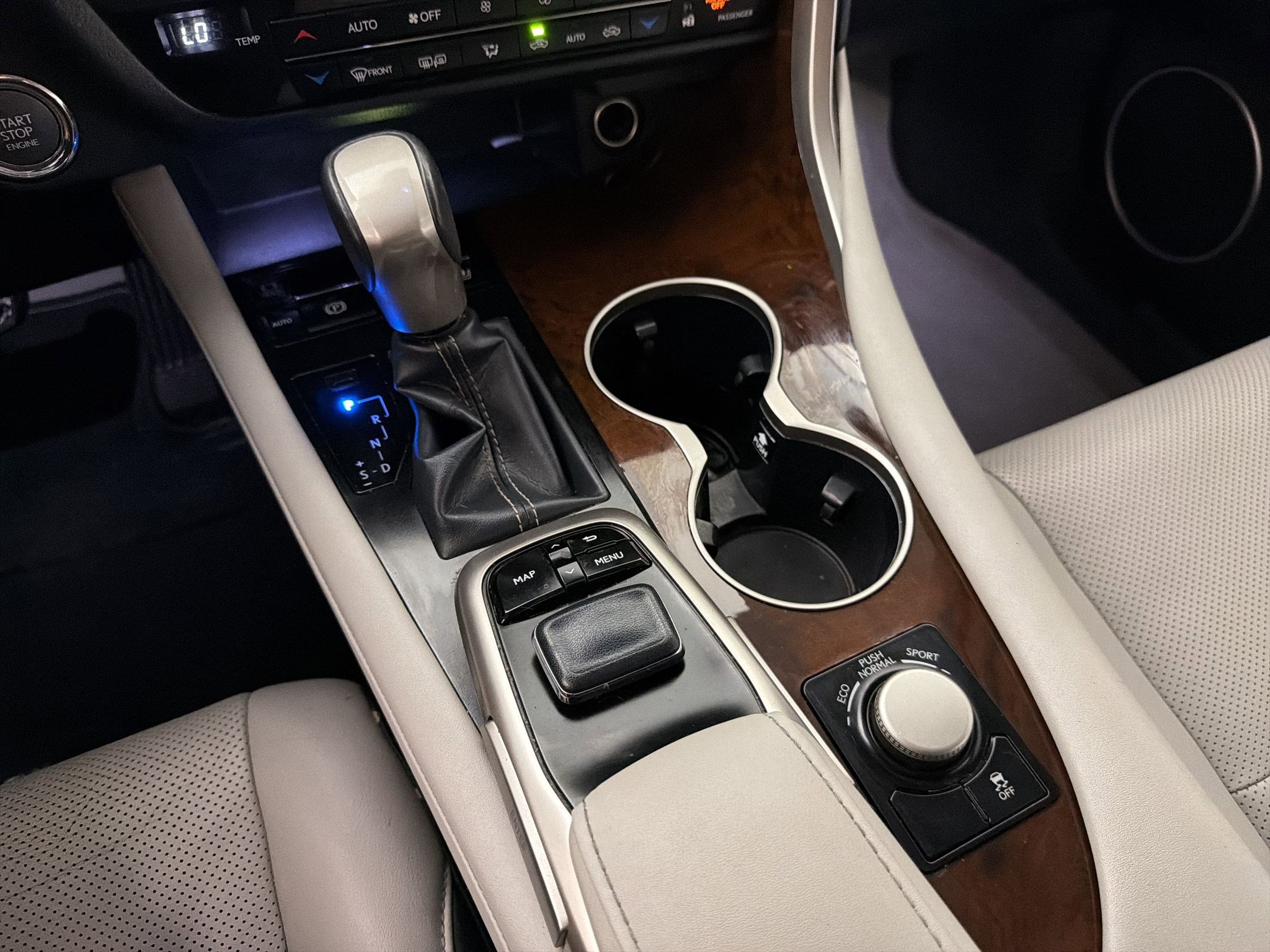Used 2019 Lexus RX 350 FWD w/ Navigation Package image 14