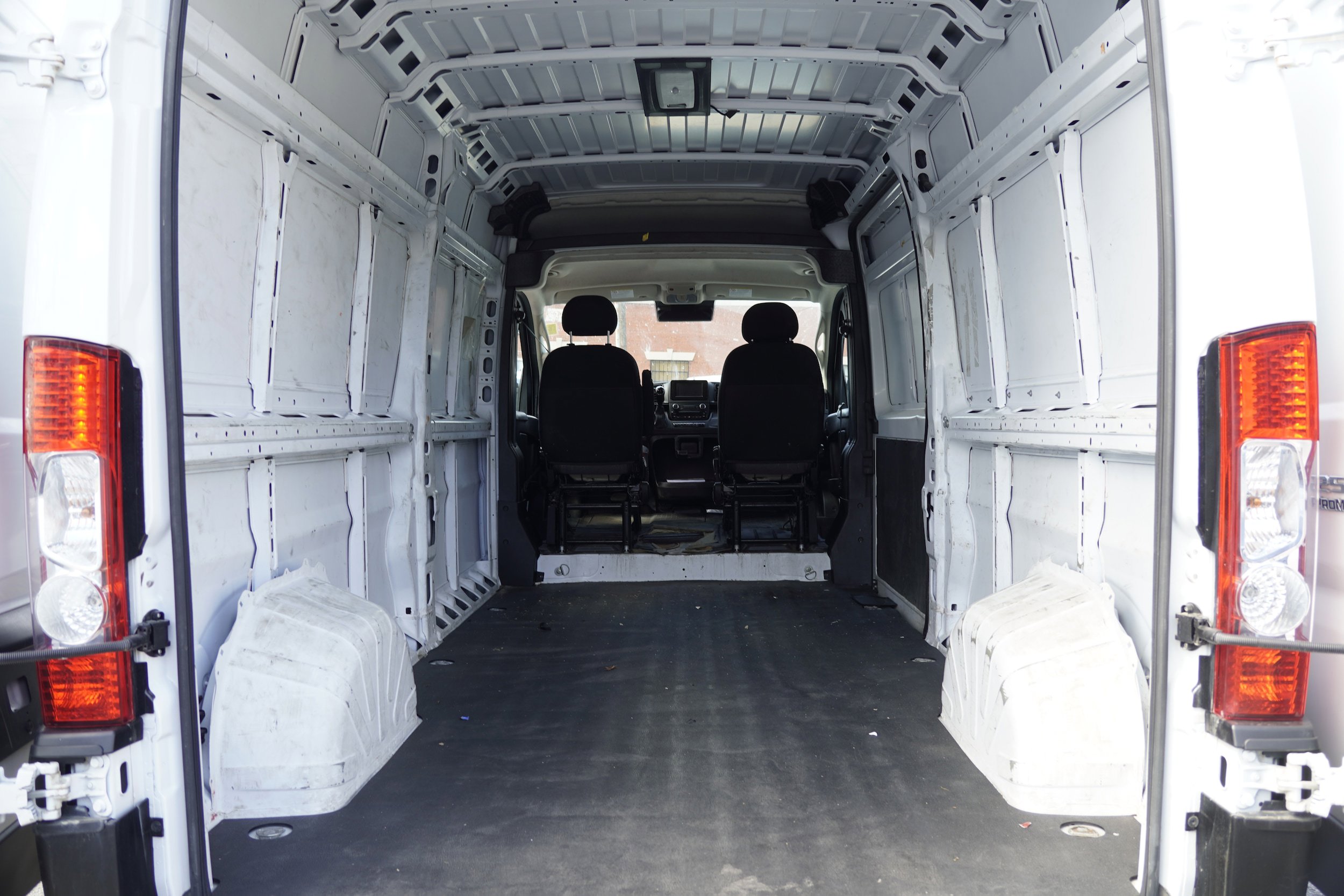 Used 2023 RAM ProMaster 2500 FWD image 11
