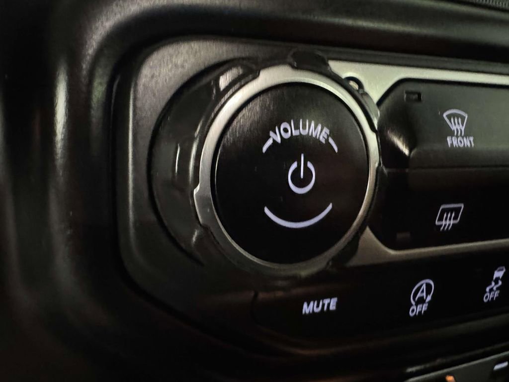 Used 2022 Jeep Wrangler Unlimited Sport image 28