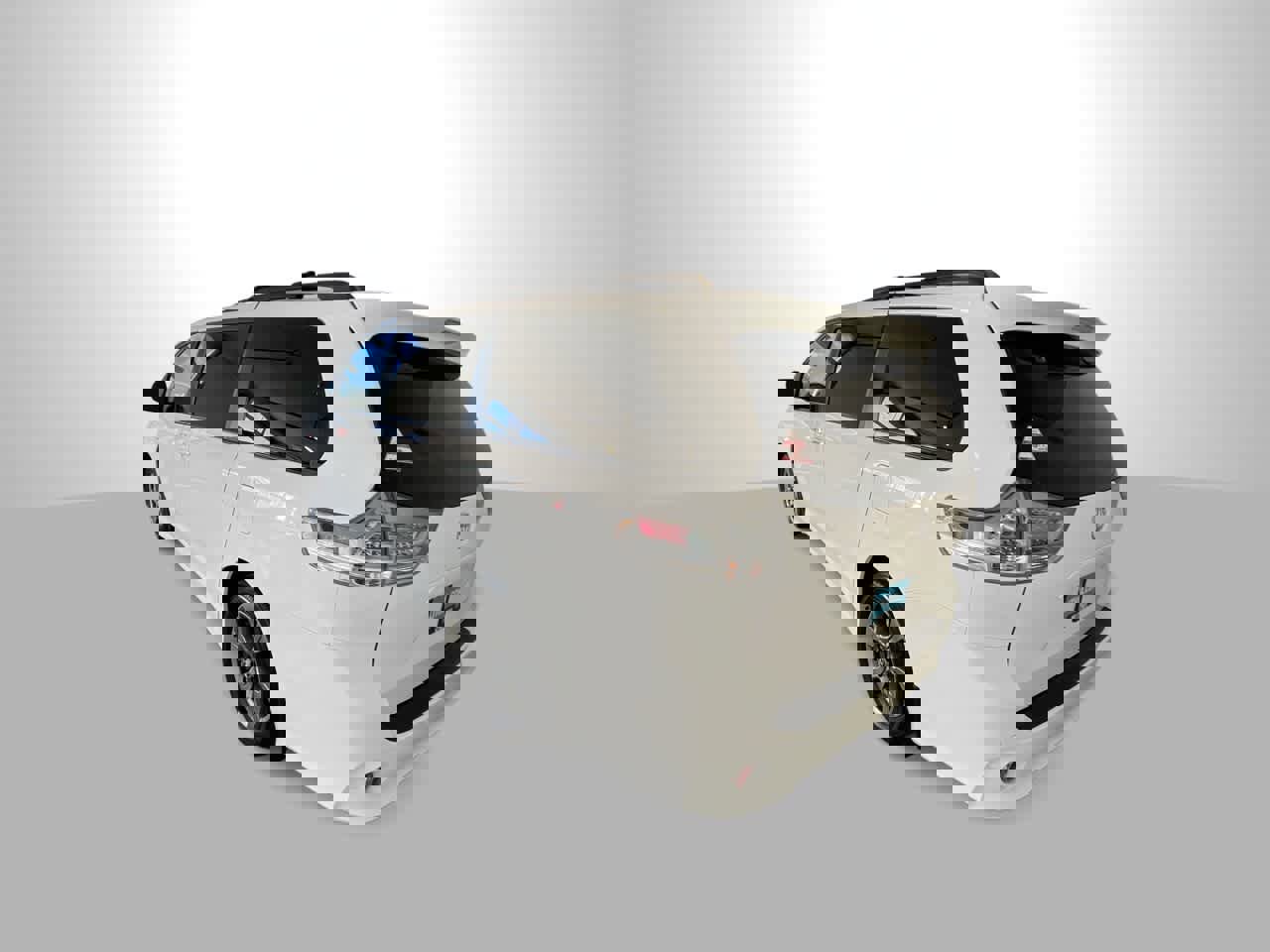 Used 2020 Toyota Sienna SE w/ SE Preferred Package image 6