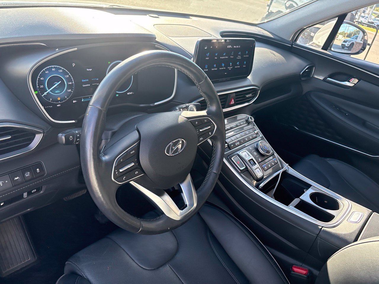 Used 2023 Hyundai Santa Fe Limited w/ Cargo Package AWD/4WD image 3