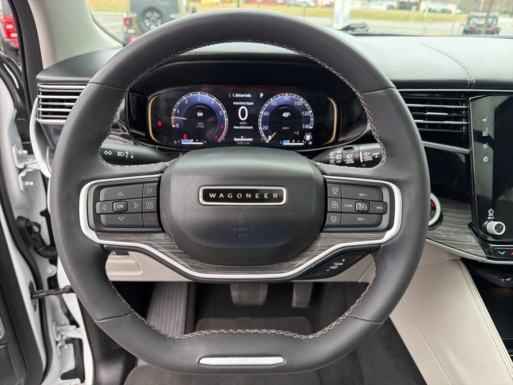 Used 2022 Jeep Wagoneer Series III w/ Premium Group I image 60