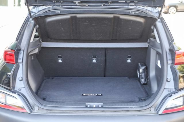Certified 2022 Hyundai Kona SEL w/ Cargo Package AWD/4WD image 29