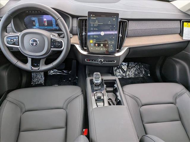 New 2026 Volvo XC90 B5 Plus w/ Protection Package AWD/4WD image 16