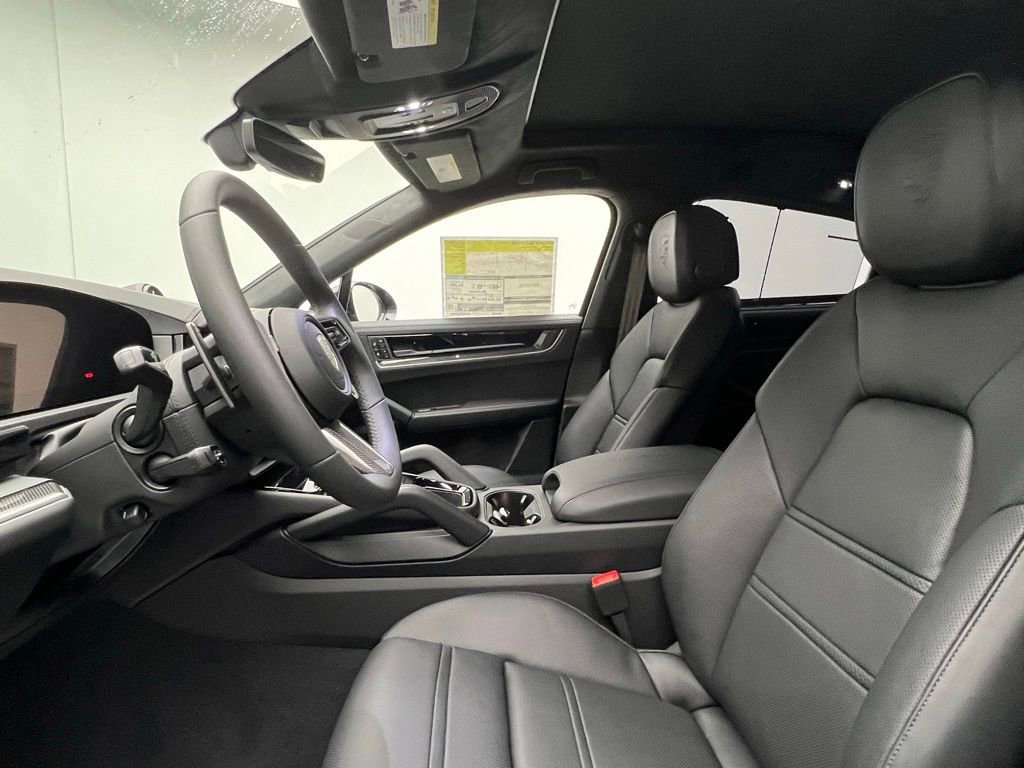 New 2026 Porsche Cayenne Turbo image 5