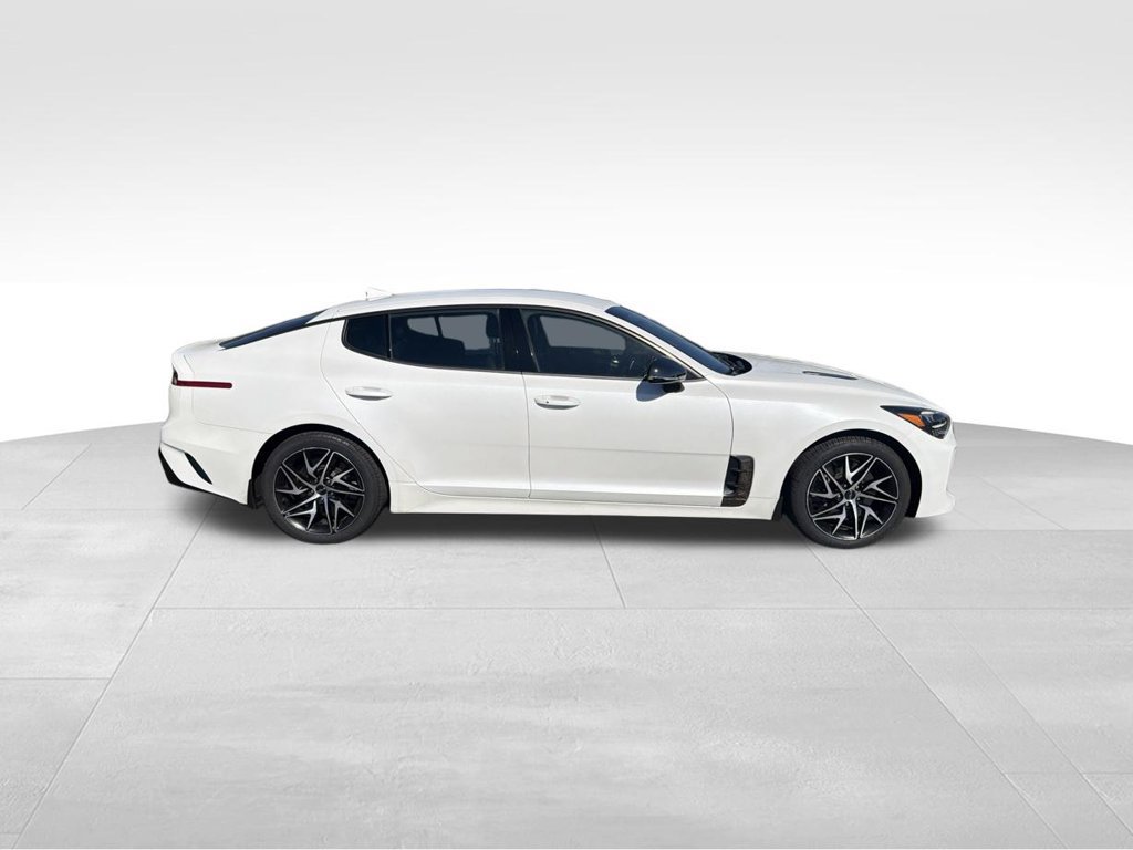 Used 2022 Kia Stinger GT-Line RWD image 9
