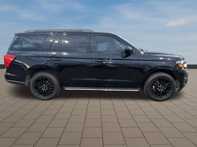 Used 2022 Ford Expedition XLT image 8