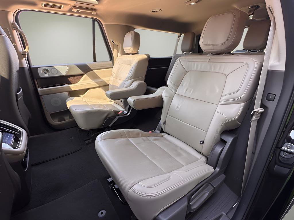 Used 2024 Lincoln Navigator L Reserve AWD/4WD image 26
