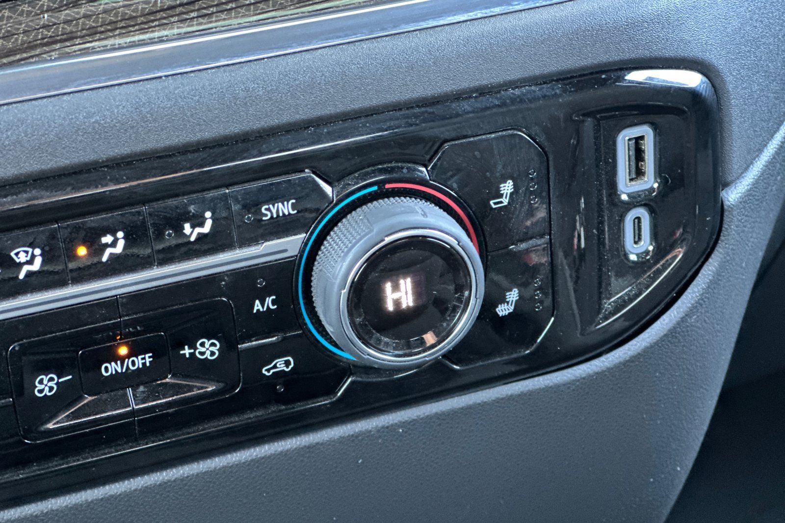 Used 2023 Chevrolet Silverado 1500 LT Trail Boss w/ Protection Package image 30