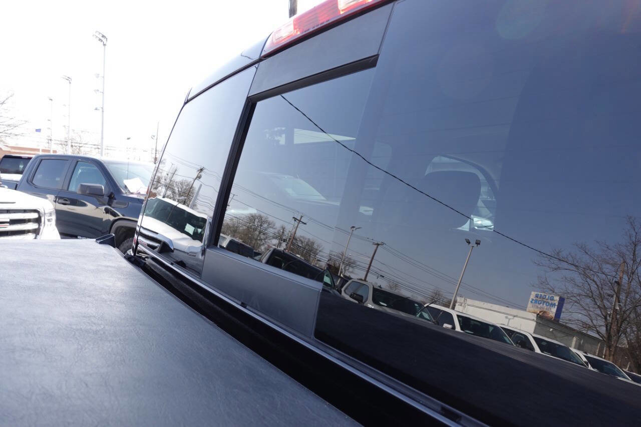 Used 2022 RAM 1500 Classic SLT w/ Electronics Convenience Group image 28