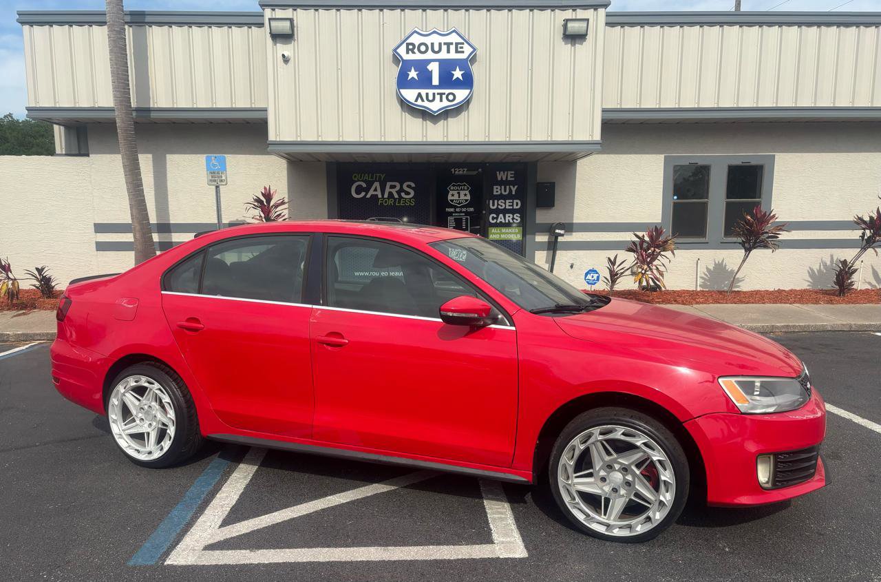 Used 2013 Volkswagen Jetta GLI Autobahn image 4
