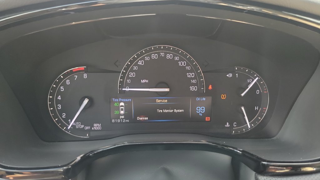 Used 2017 Cadillac XT5 Luxury w/ Driver Awareness Package AWD/4WD image 25