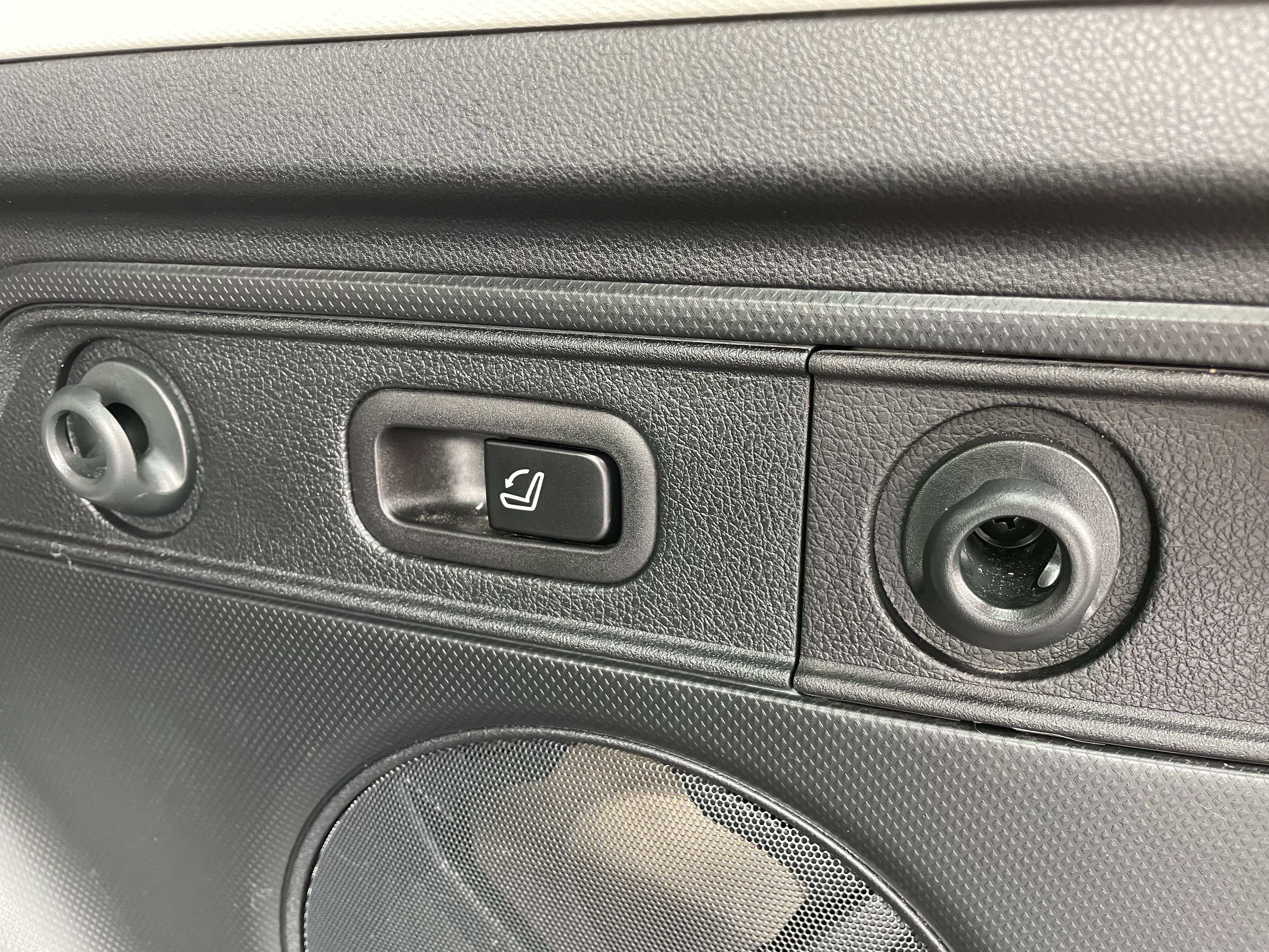 Used 2022 Subaru Forester Touring w/ Popular Package #2 image 7