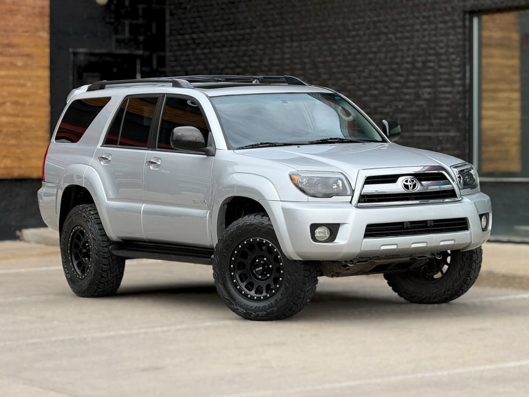 Used 2006 Toyota 4Runner SR5 AWD/4WD image 6