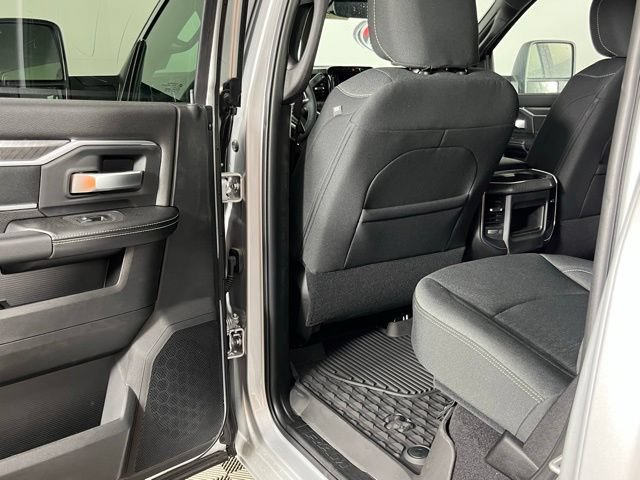 New 2026 RAM 2500 Big Horn AWD/4WD image 25